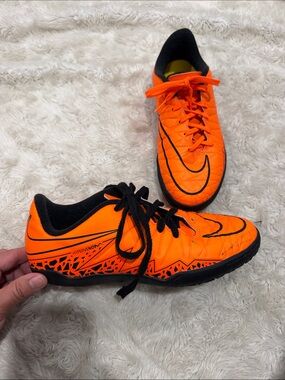 Nike Hypervenom Vibrant Orange and Black indoor soccer shoes Youth Boys Size 6